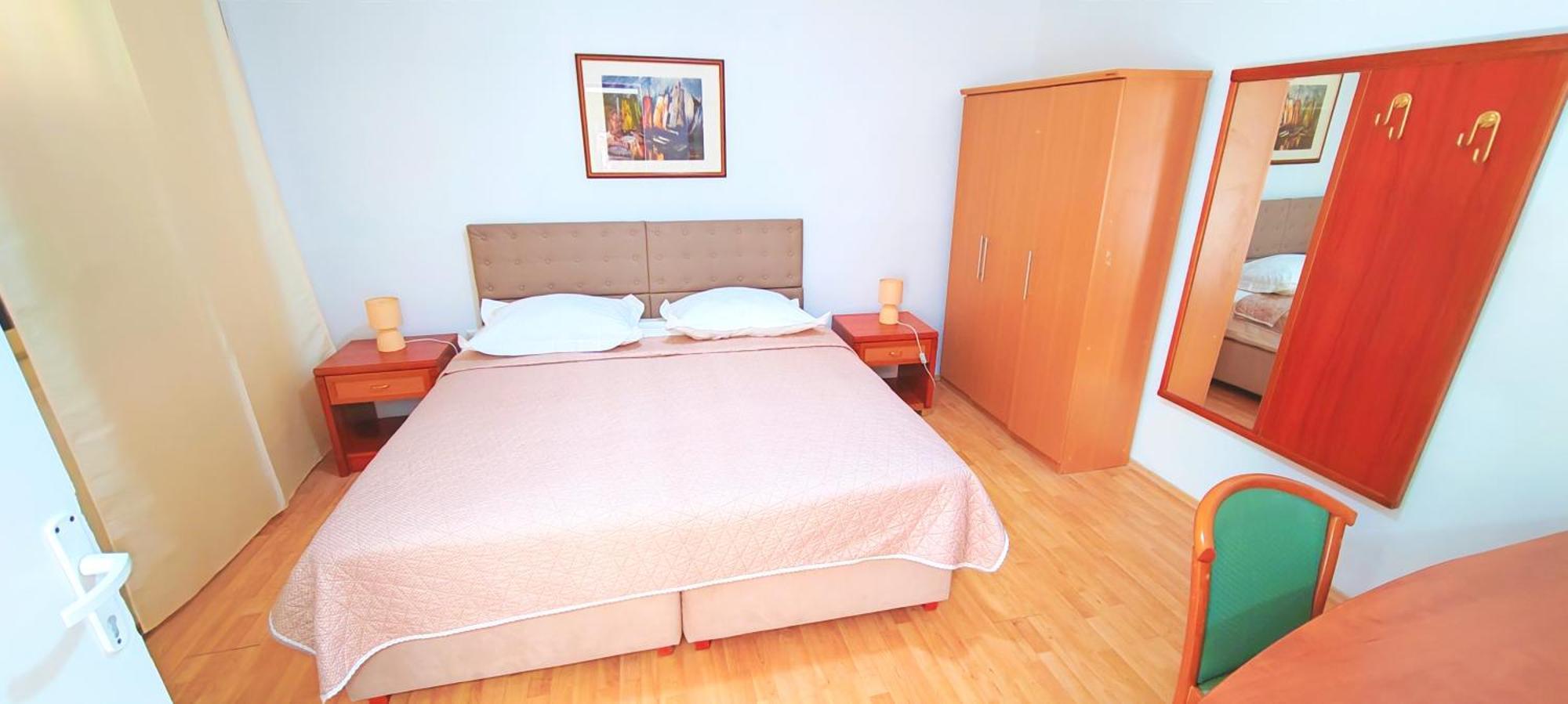 Apartments Jadranka Tucepi Ruang foto
