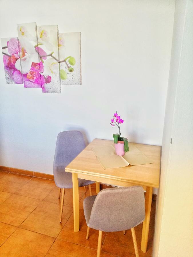 Apartments Jadranka Tucepi Bagian luar foto