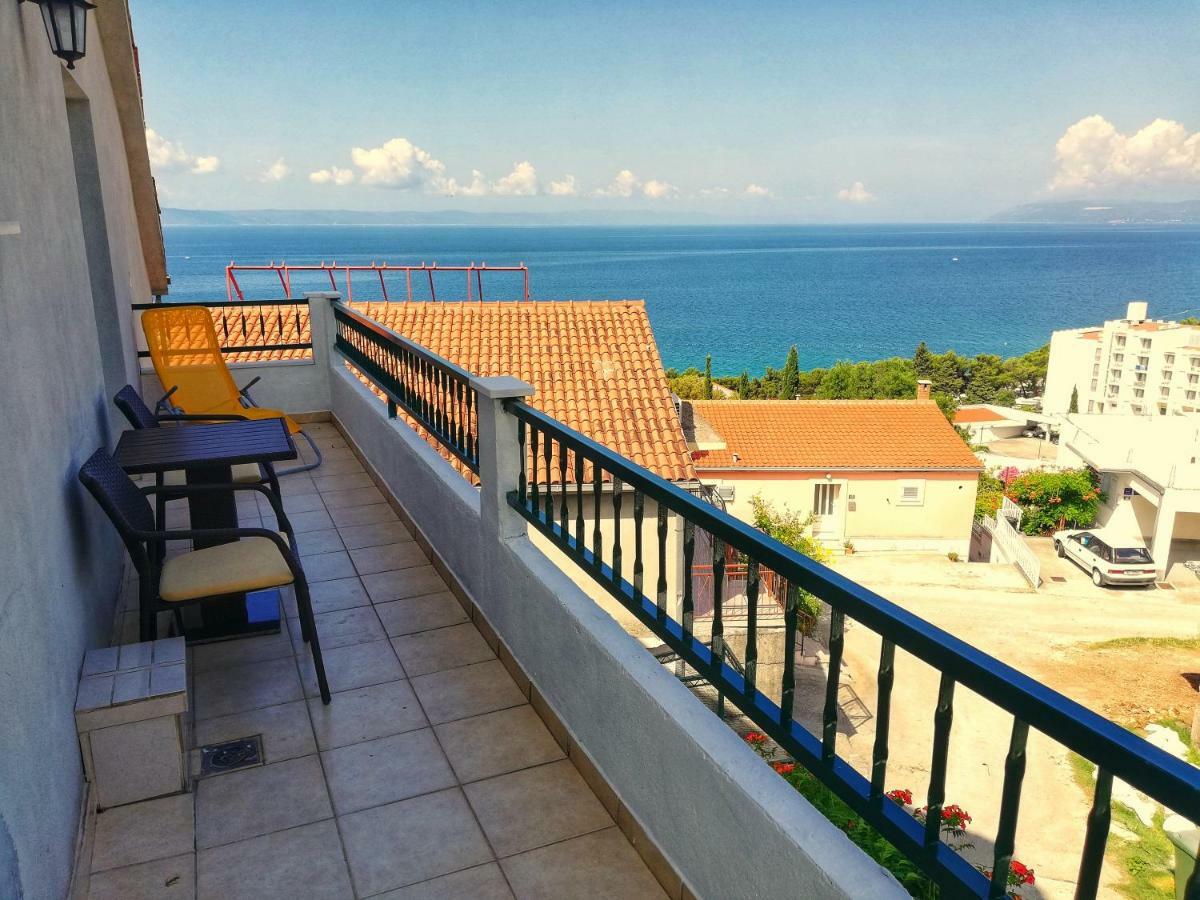 Apartments Jadranka Tucepi Bagian luar foto
